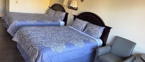 Camas plegables/adicionales gratuitas, wifi gratis y ropa de cama