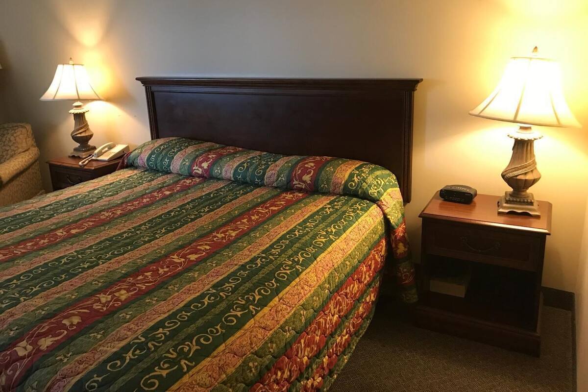 Room | WiFi (free), bed sheets