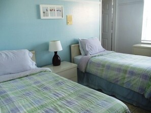 Strykjärn/strykbräda, gratis wi-fi och sängkläder