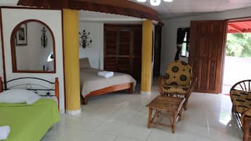 1 bedroom, bed sheets
