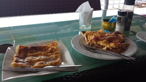 Colazione (150 THB a persona)
