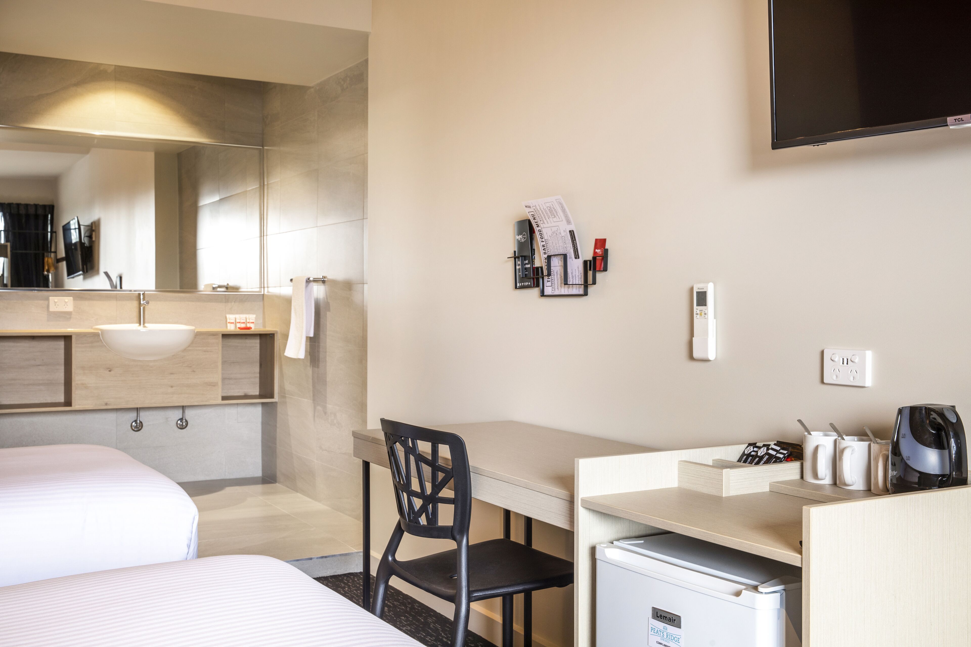 studio queen & single | 2 bedrooms, minibar, desk, iron/ironing board