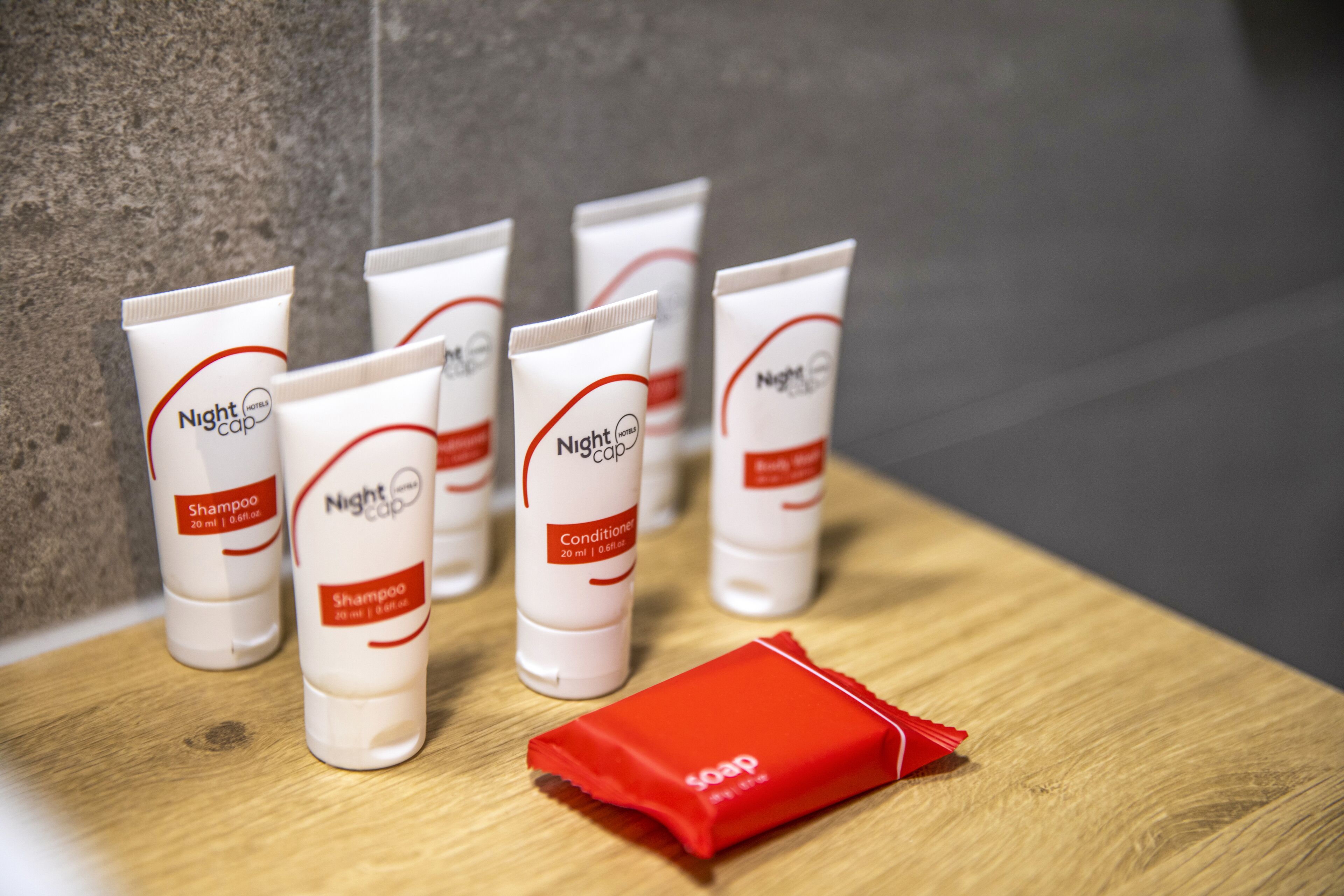 compact queen | room amenity