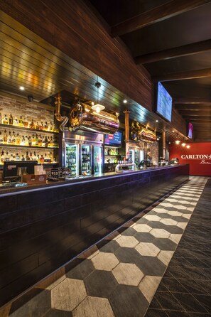 Bar (on property) - Nightcap at Manhattan Hotel (Ringwood)
