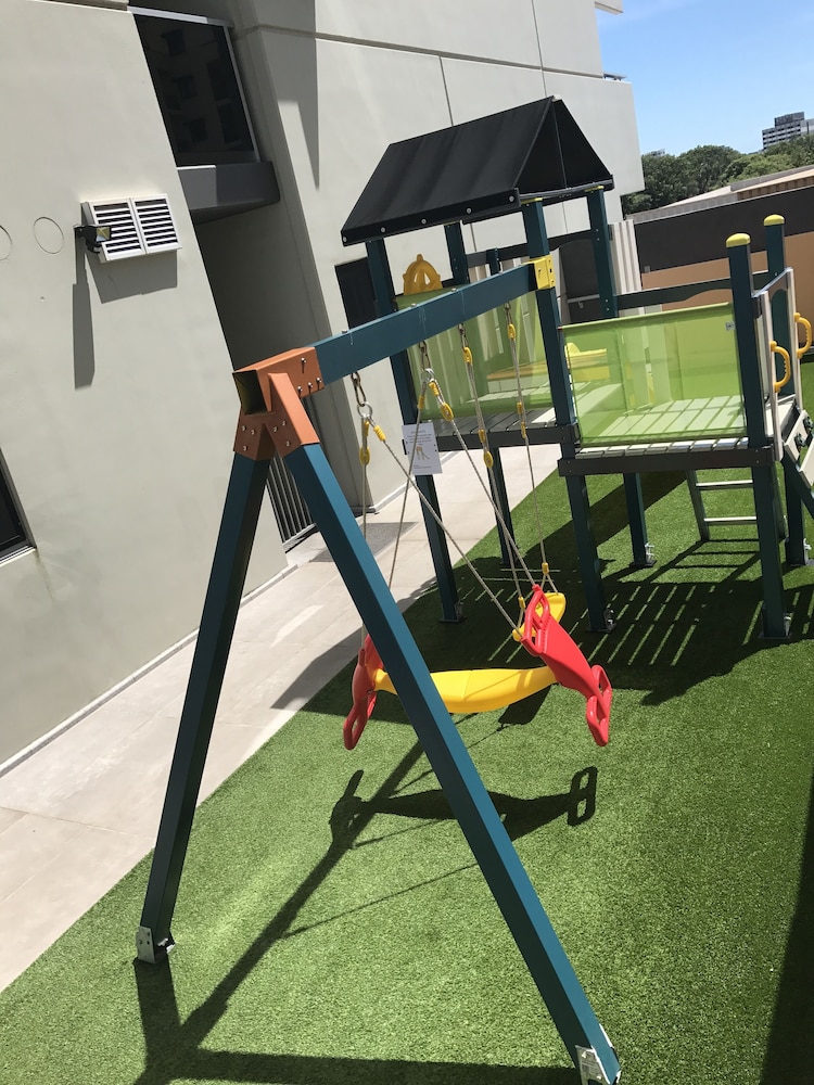 Ramada Suites by Wyndham Zen Quarter Darwin photo 6