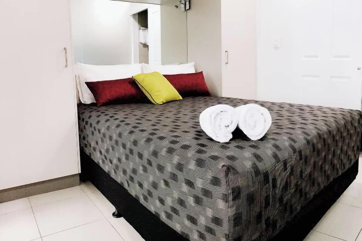 In-room safe, desk, laptop workspace, soundproofing