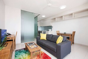 In-room safe, desk, laptop workspace, soundproofing - Ramada Suites by Wyndham Zen Quarter Darwin (Darwin)