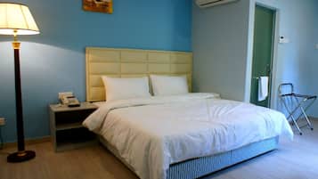 Iron/ironing board, free WiFi