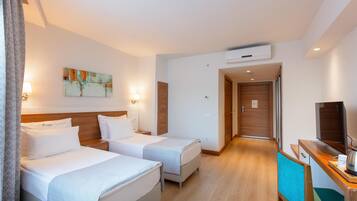 Minibar, caja de seguridad en la habitación y cunas gratuitas