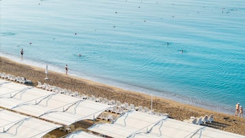 Private beach nearby, free beach shuttle, sun loungers, beach umbrellas