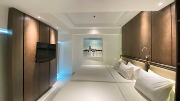 Family 3 Pax | Pengeskab på værelset, gratis Wi-Fi, sengetøj