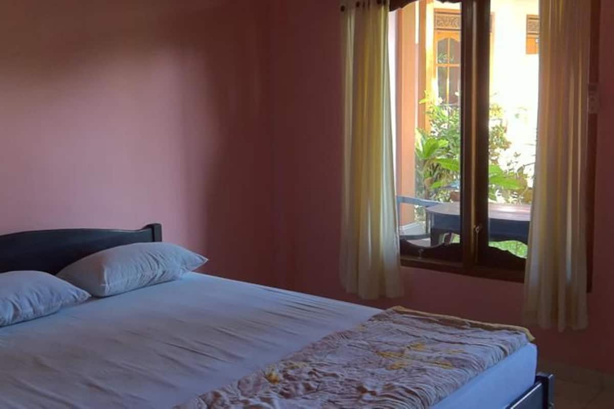Standard Double Room (with Fan) | Desk, free WiFi