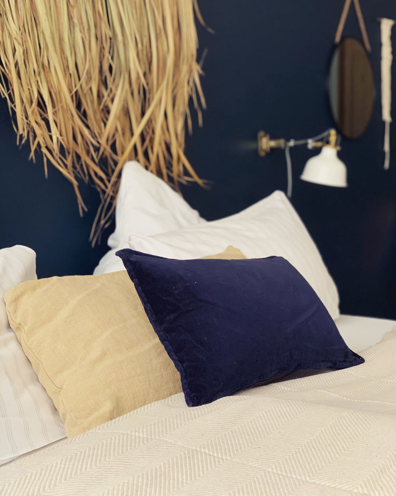Decoración personalizada, muebles diferentes y escritorio 