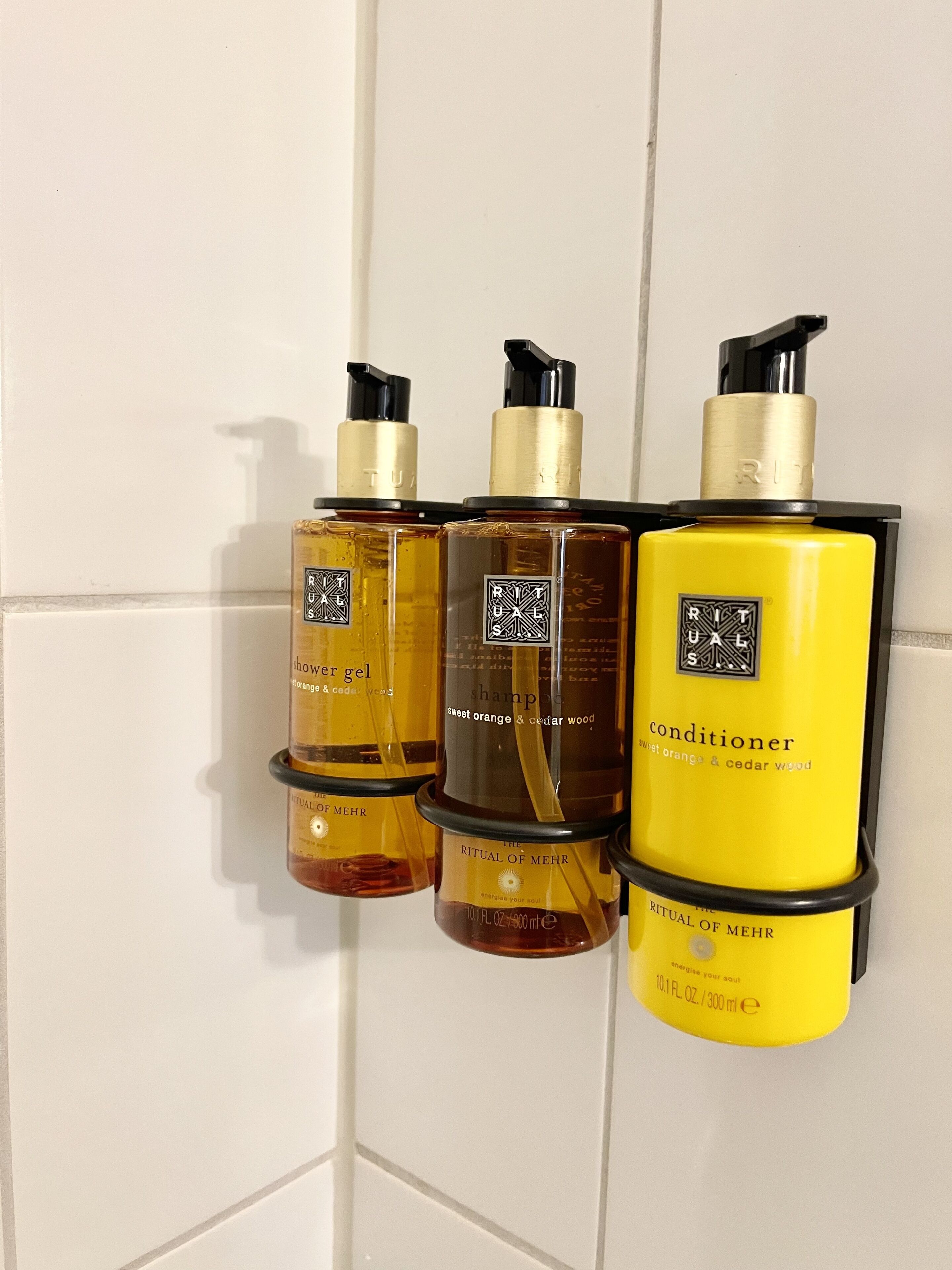 juniorsuite with infrared cabin | 1 bedroom, individually decorated, individually furnished, desk