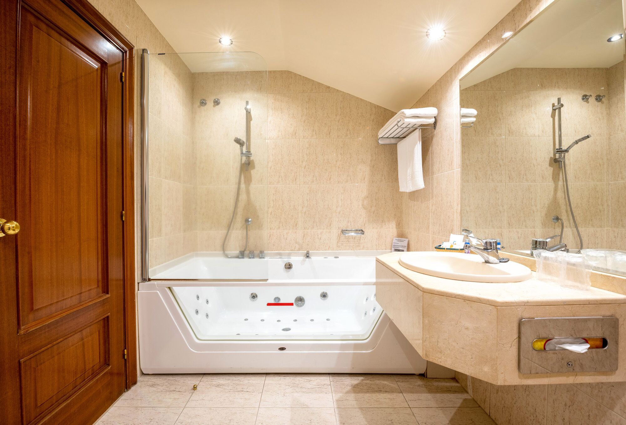 junior double room | desk, free wifi, bed sheets