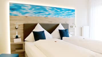 1 bedroom, hypo-allergenic bedding, individually furnished, desk