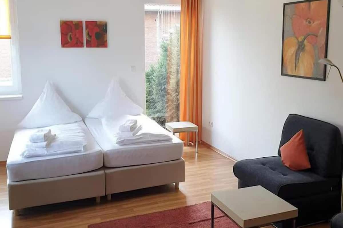 Habitación doble superior | Ropa de cama hipoalergénica y escritorio
