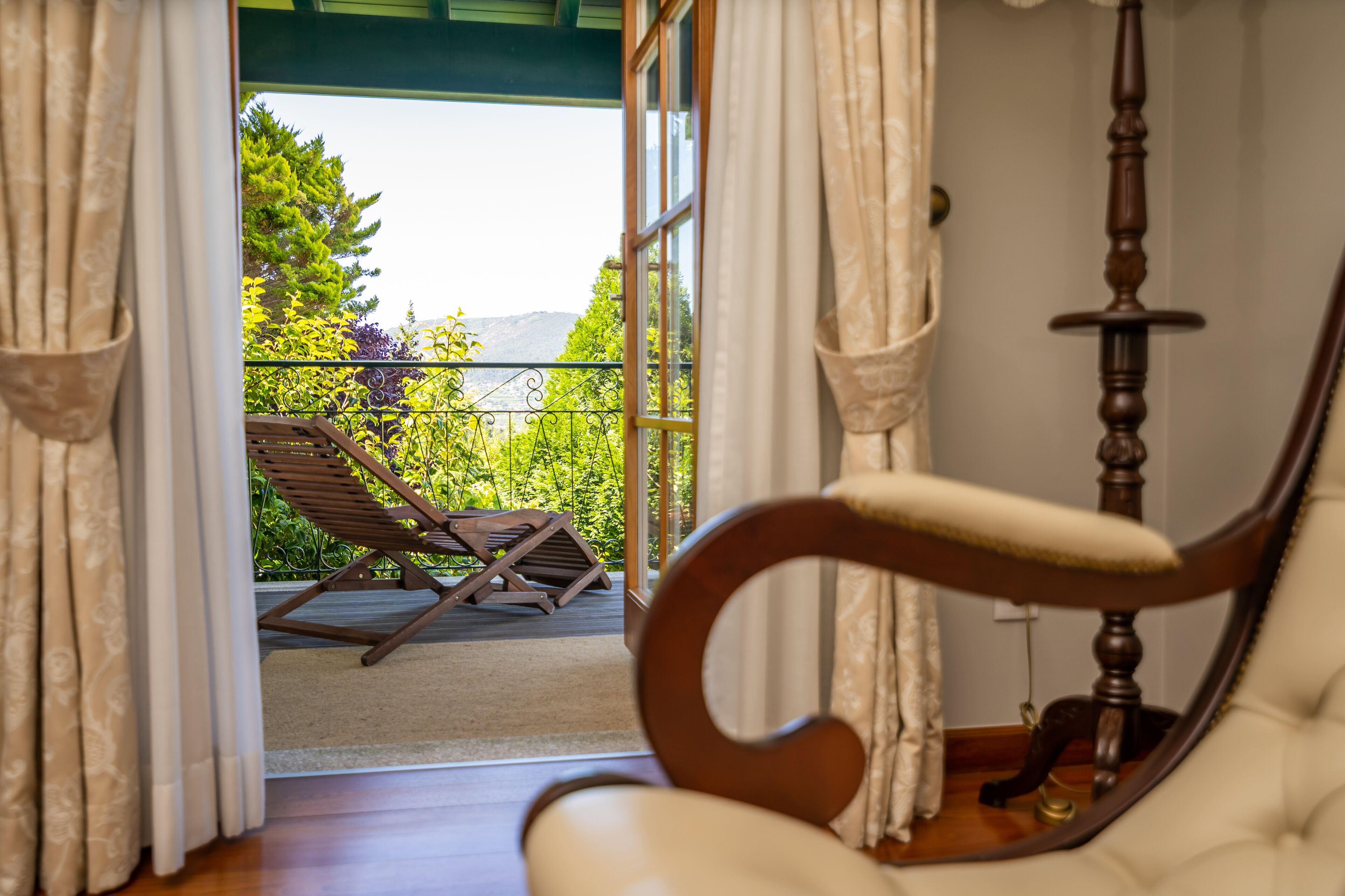 Suite (Spa Access) | Minibar, Zimmersafe, individuell eingerichtet, Schreibtisch