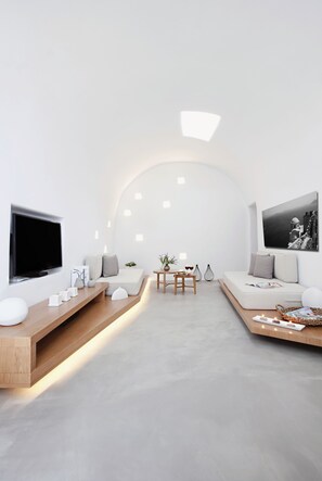 Vila, 2 quartos | Área de estar | TV de tela plana 32 polegadas com canais via satélite, TV LCD