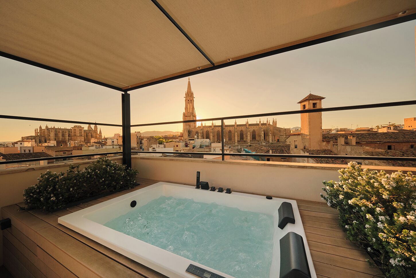 Estudio (Torre) | Ropa de cama de alta calidad, minibar, caja fuerte y cortinas opacas