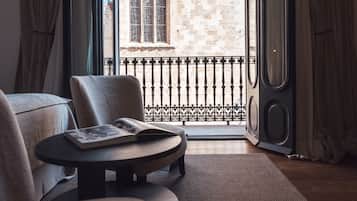 Suíte júnior (Sant Francesc) | Roupas de cama premium, frigobar, cofres nos quartos, cortinas blackout