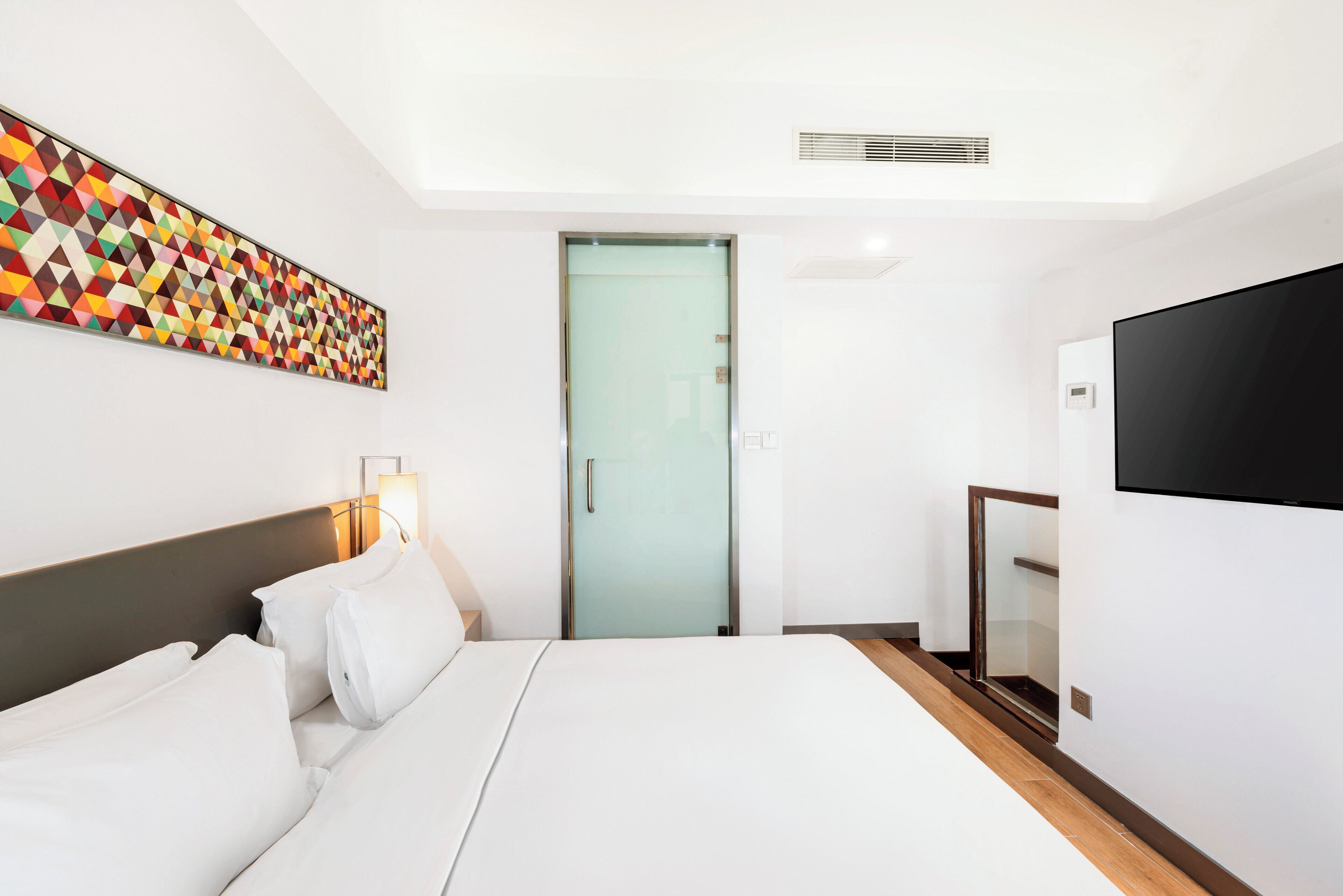 1 Bedroom Suite Penhouse Sea View Balcony | 1 bedroom, in-room safe, desk, blackout drapes