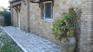 Exterior - Villa Georgina (Pyrgos)