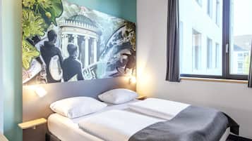 Doppelzimmer | Hochwertige Bettwaren, Pillowtop-Betten, Schreibtisch