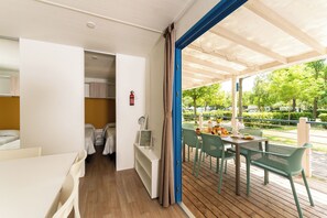 Family Mobile Home, 3 Bedrooms, 2 Bathrooms | View from room