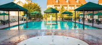 French Quarter Resort by Coolvacay