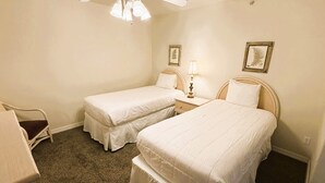 Traditional Loft, Multiple Beds, Jetted Tub - French Quarter Resort (Branson)