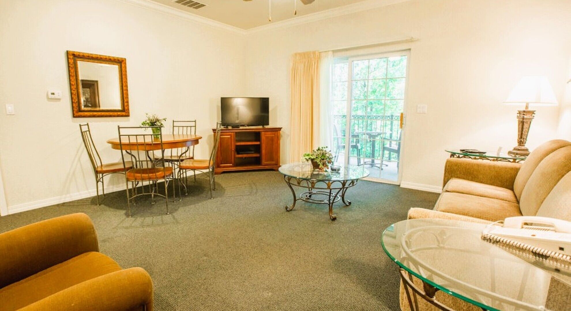 1 camera, ferro/asse da stiro, Wi-Fi gratuito, lenzuola