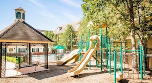 Children’s play area – outdoor - French Quarter Resort (Branson)