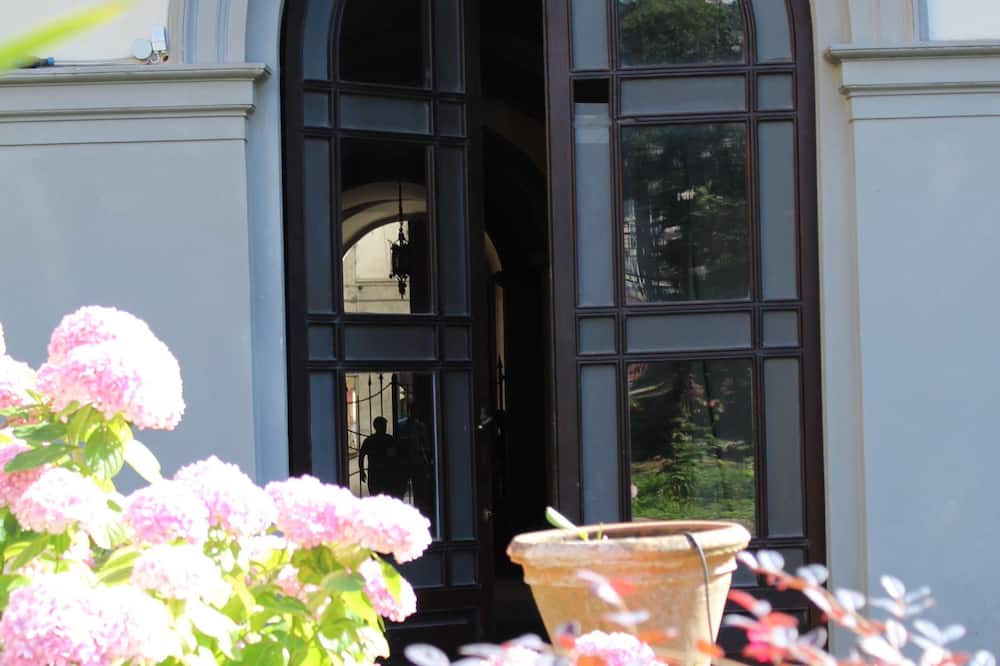 Residenza D'Epoca Al Numero 8