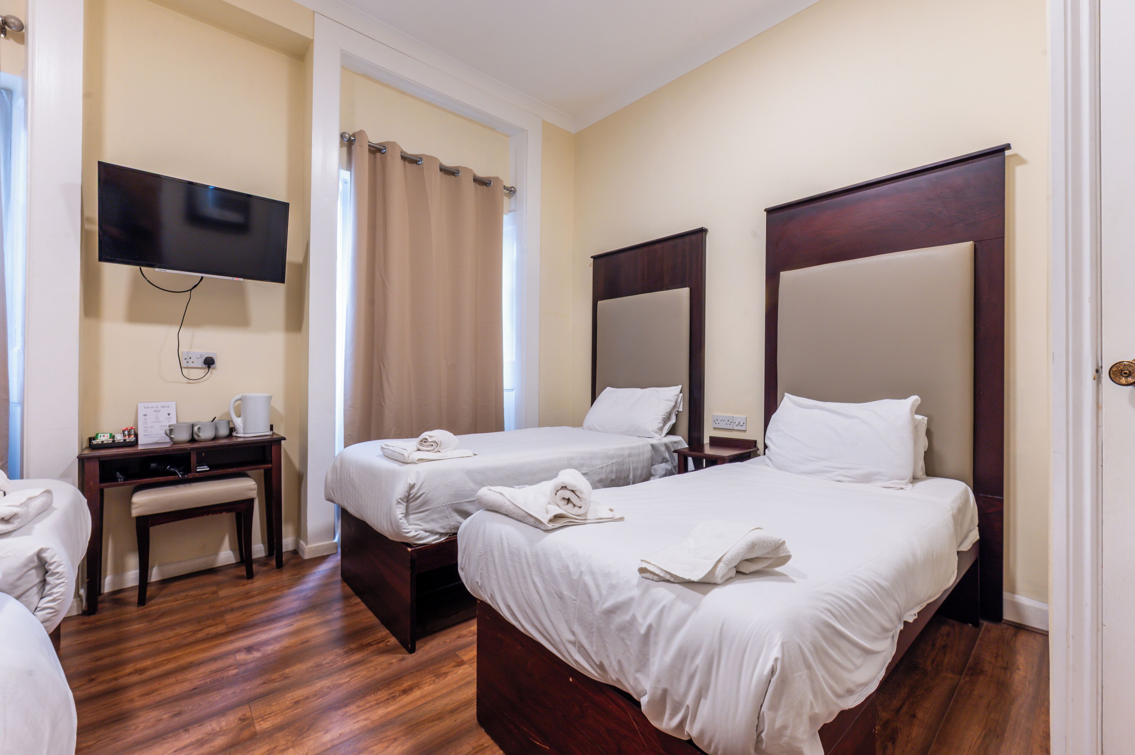 Photo - Astoria Hotel