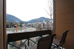 Deluxe Suite, 1 Bedroom | Balcony