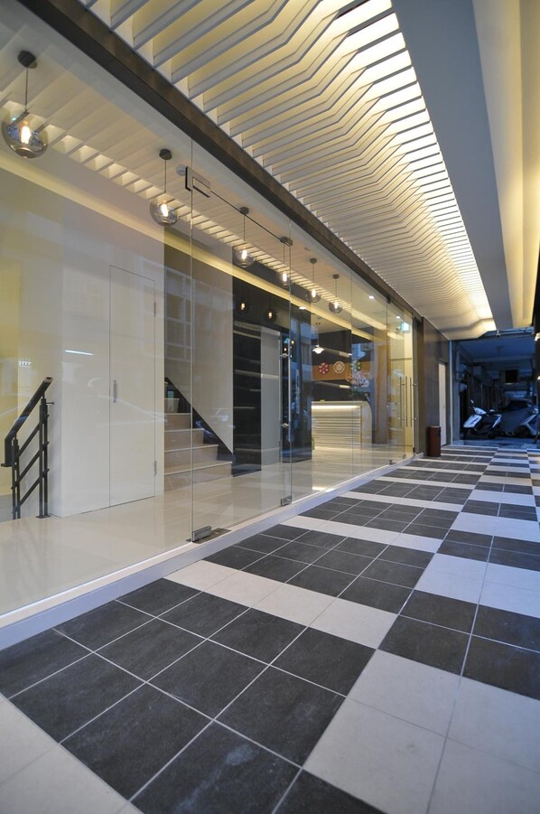 Parking - Century Hotel (Kaohsiung)