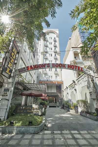 Sai Gon's Book Hotel - The Airport Front