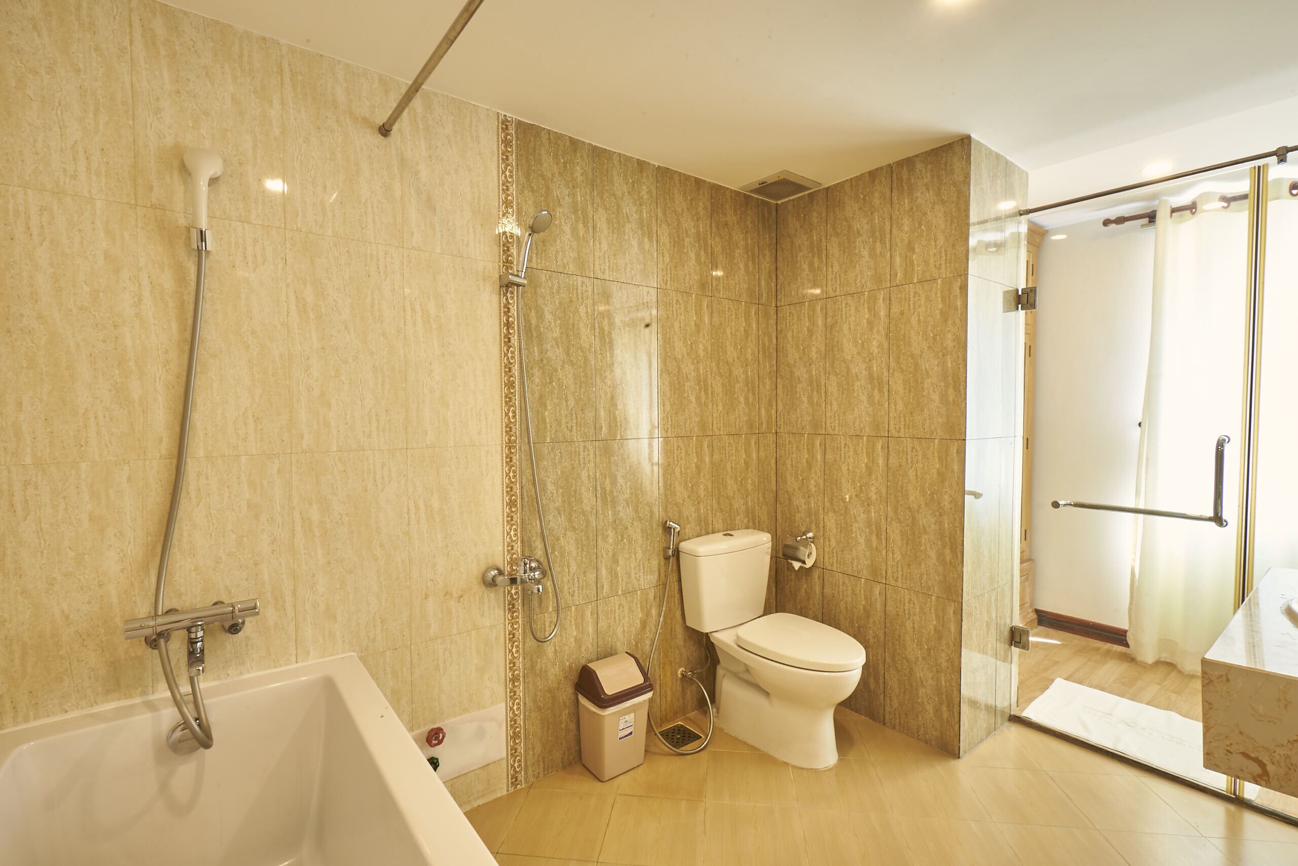 Foto - Sai Gon's Book Hotel - The Airport Front