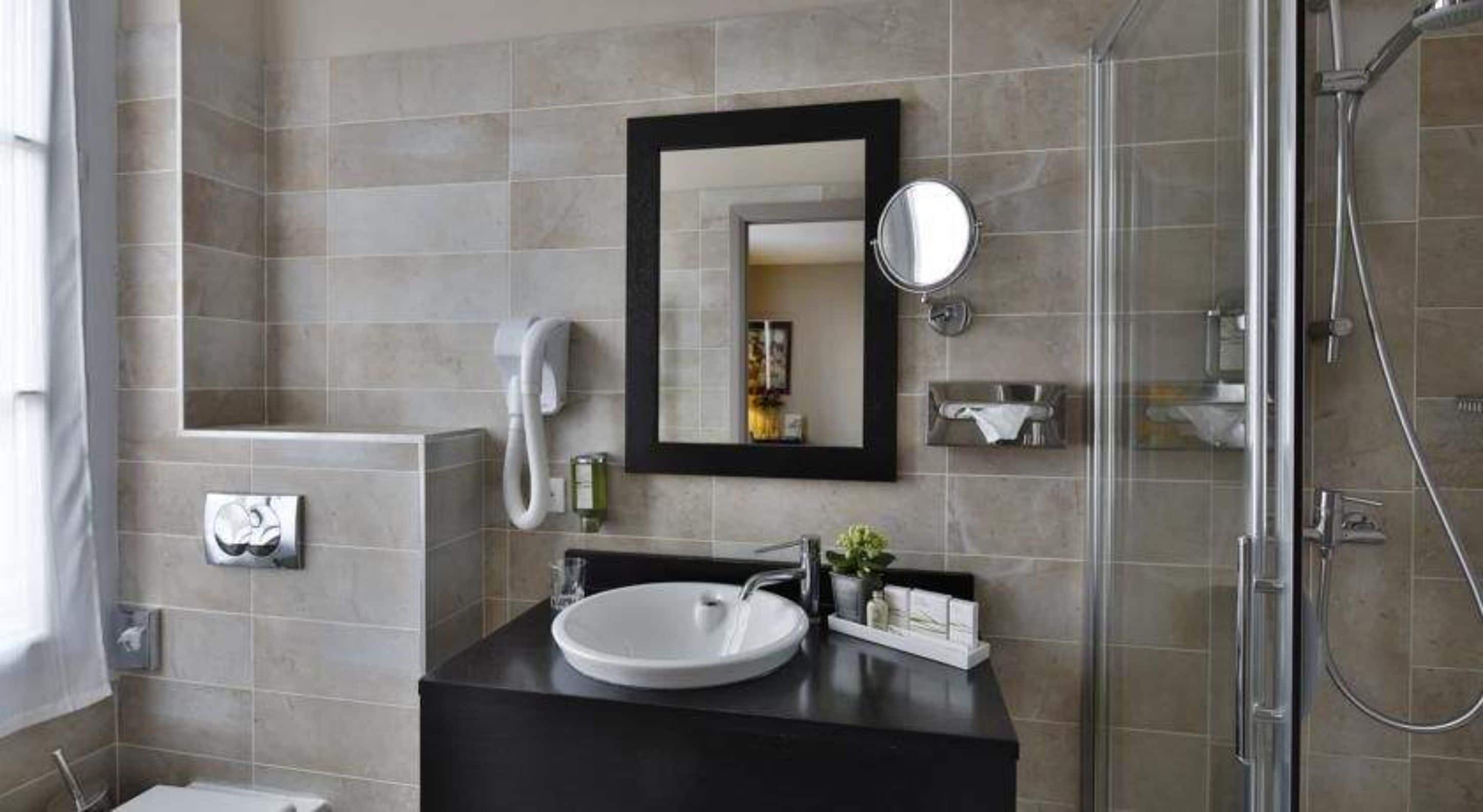 shower, free toiletries, hair dryer, slippers