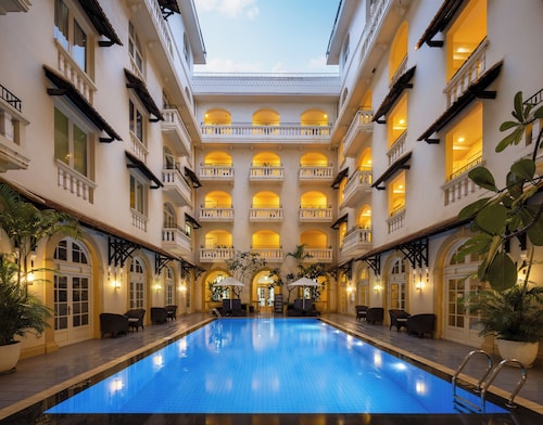 Central Mansions Hotel and Apartments