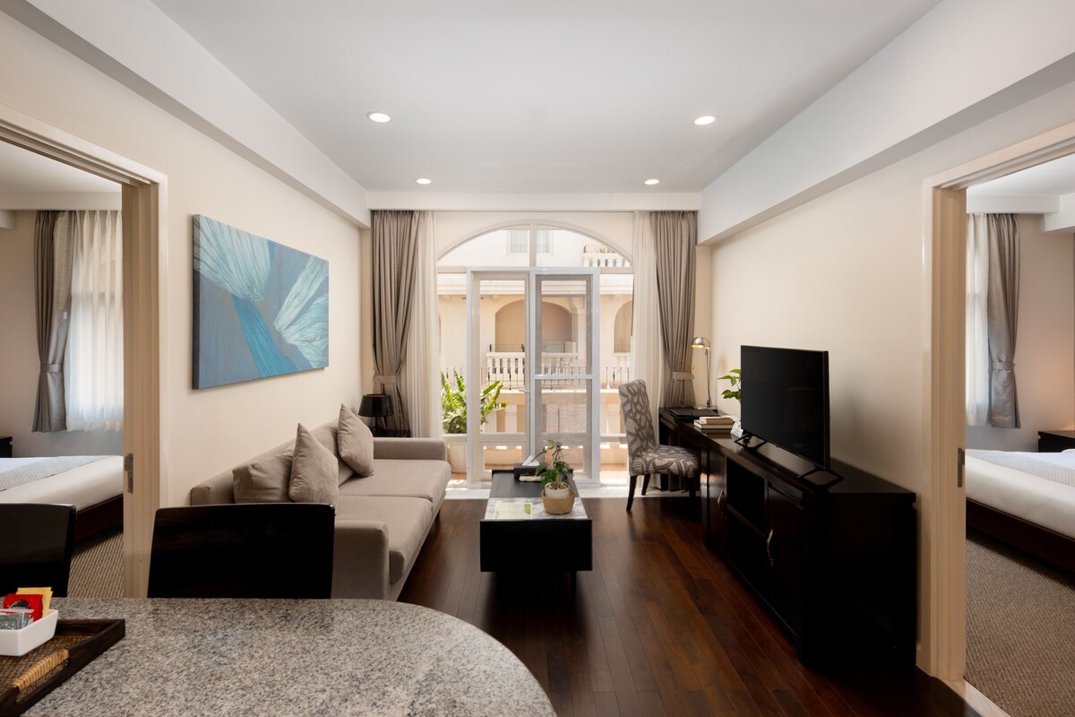 Two-Bedroom Family Suite with Kitchen | Courtyard view