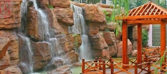 Wuyi Garden Hotel