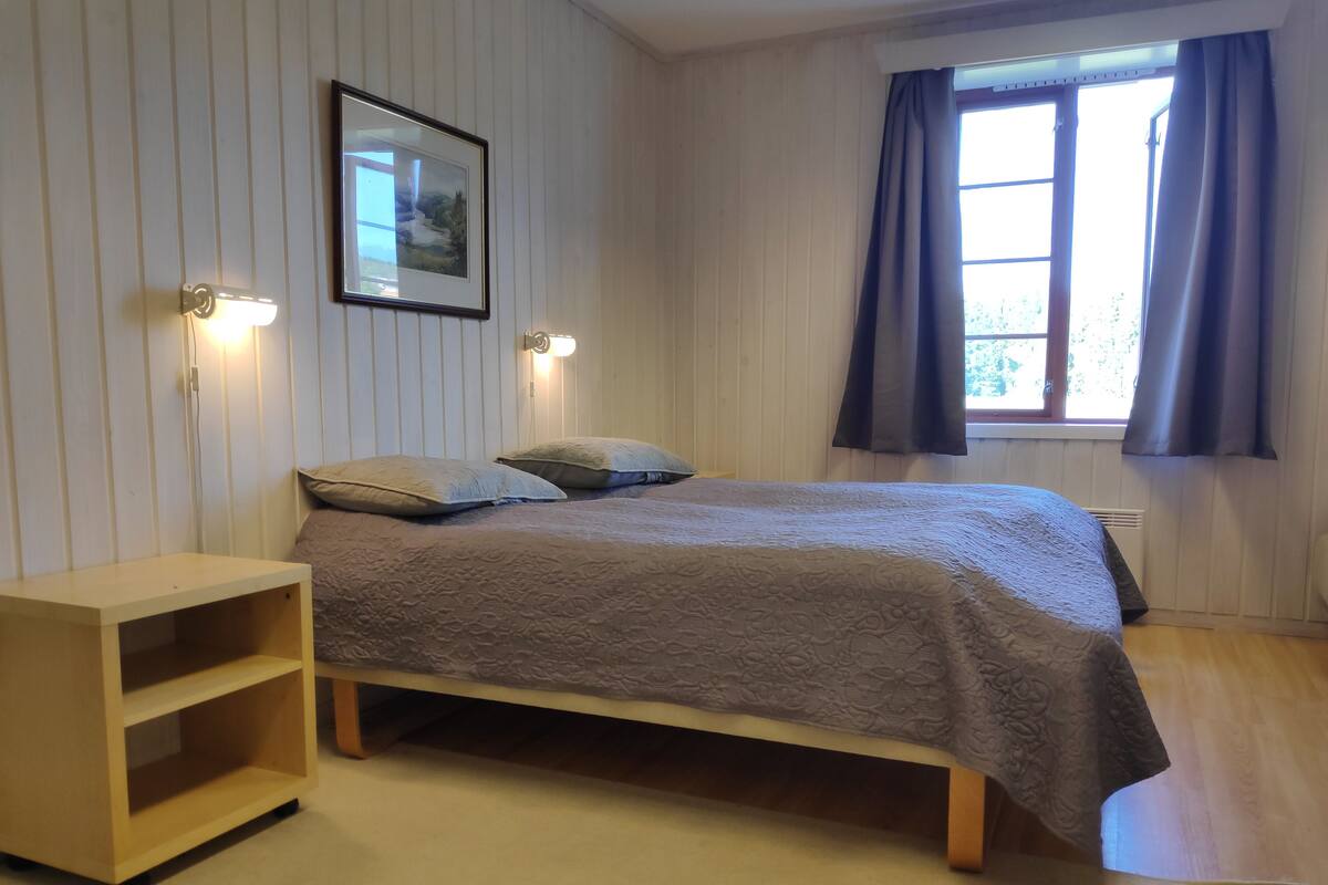 Panoramic Double Room, Shared Bathroom | WiFi (free)