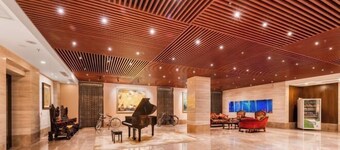 Zhonglang Holiday Hotel