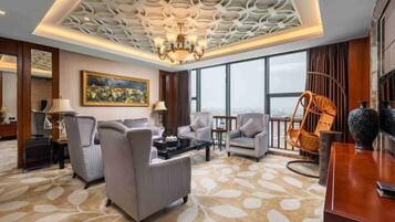 Minibar, in-room safe, alarm clocks