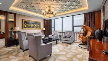 Minibar, in-room safe, alarm clocks