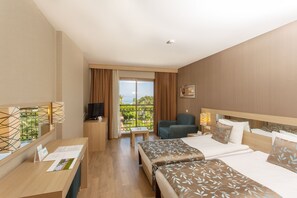 迷你吧、免費嬰兒床、摺床/加床、Wi-Fi (收費)