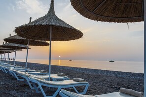 전용 해변, 일광욕 의자, 비치 파라솔, 비치 타월