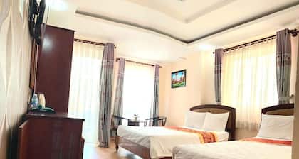 Queen Hotel